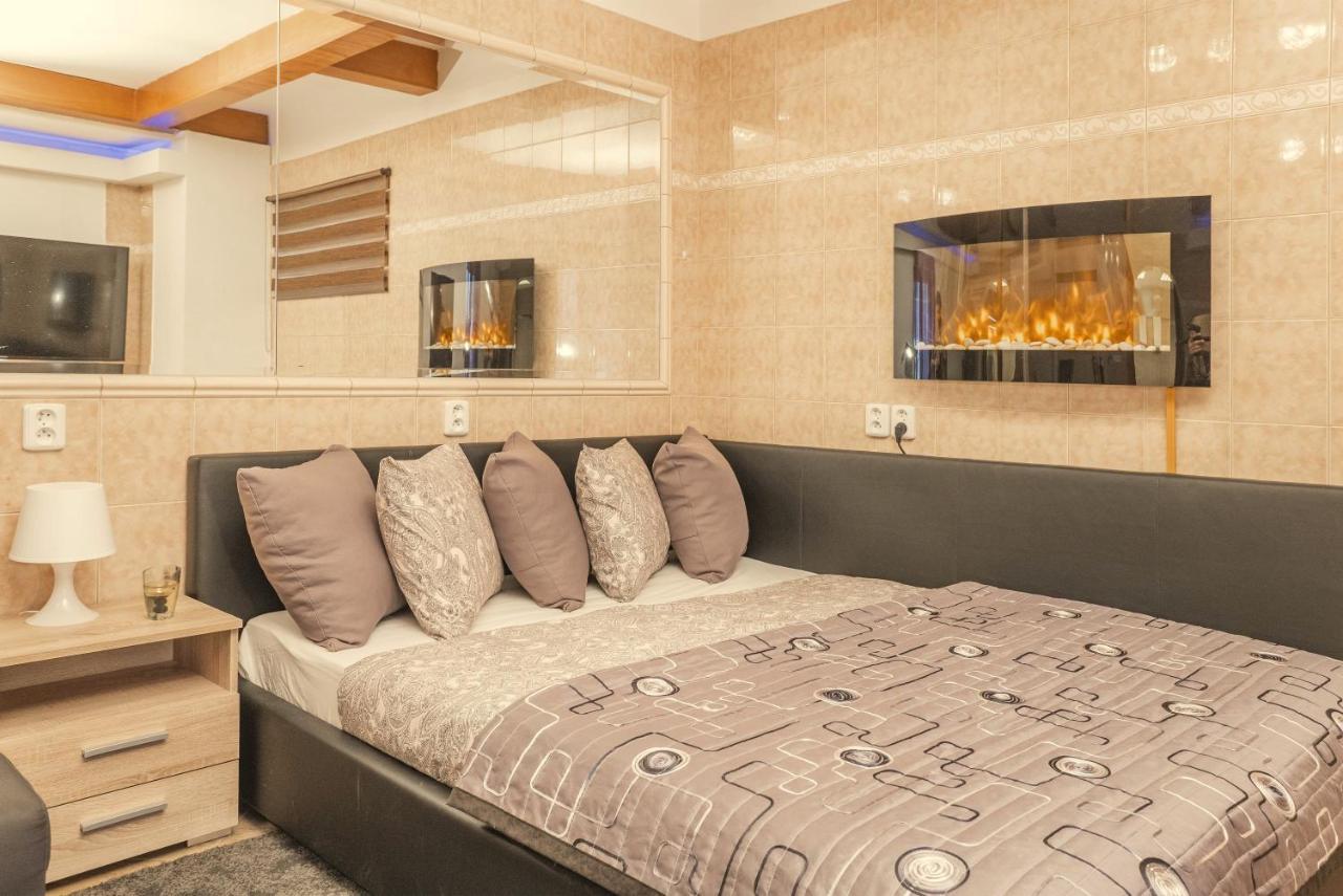 Wellness Studio! Finnish Sauna, Whirlpool, Gym & More! Prag Exteriör bild
