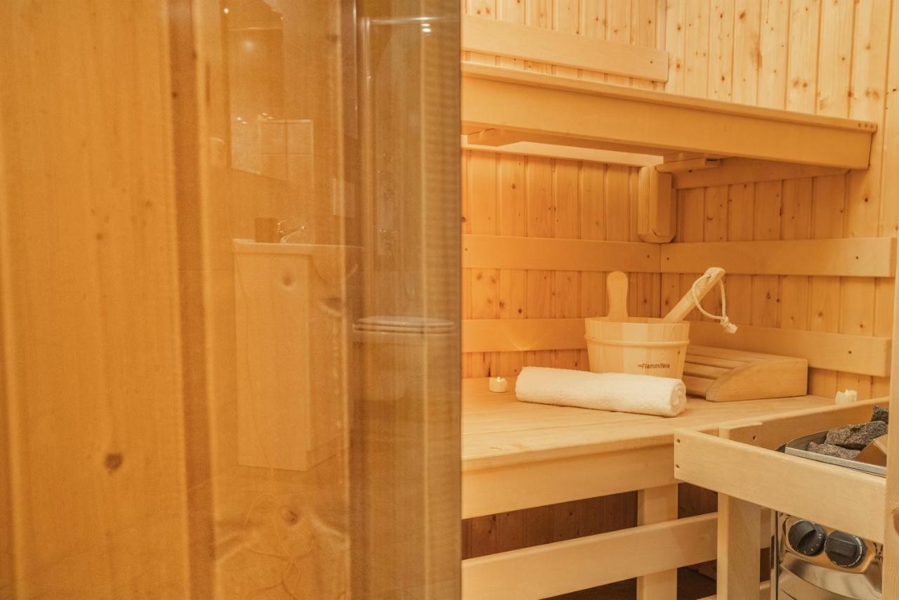 Wellness Studio! Finnish Sauna, Whirlpool, Gym & More! Prag Exteriör bild